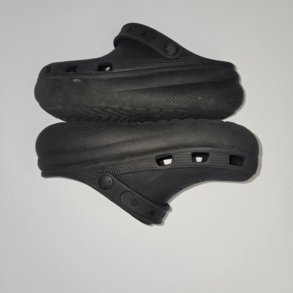 Used Crocs Cutie Crush Unisex Clogs for Kids, Black size 3 (little kid). - Picture 4 of 5
